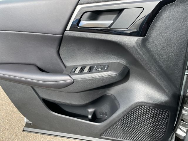 2025 Mitsubishi Outlander PHEV SE