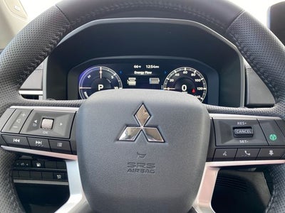 2025 Mitsubishi Outlander PHEV SE
