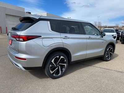 2025 Mitsubishi Outlander PHEV SE