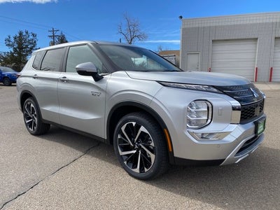 2025 Mitsubishi Outlander PHEV SE