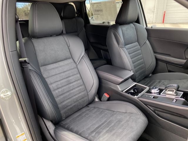 2025 Mitsubishi Outlander PHEV SE