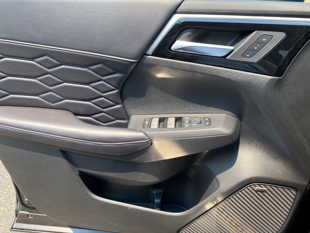 2026 Mitsubishi Outlander PHEV SEL