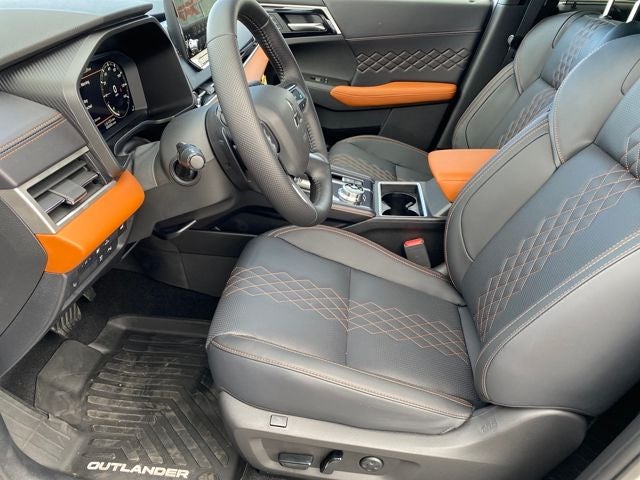 2025 Mitsubishi Outlander PHEV SEL