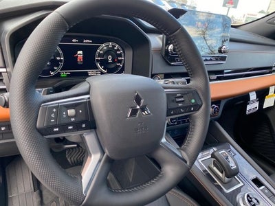 2025 Mitsubishi Outlander PHEV SEL