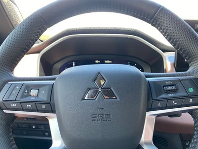 2026 Mitsubishi Outlander PHEV SEL