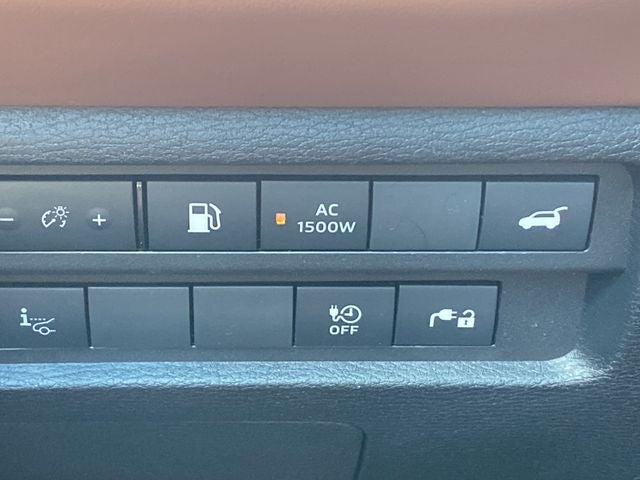 2026 Mitsubishi Outlander PHEV SEL