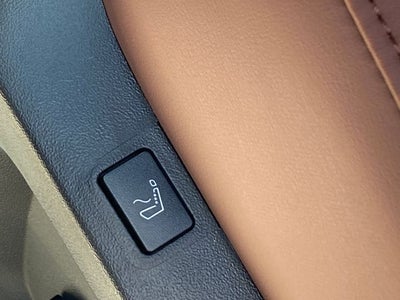2026 Mitsubishi Outlander PHEV SEL