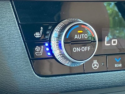 2026 Mitsubishi Outlander PHEV SEL