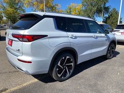 2025 Mitsubishi Outlander PHEV SEL