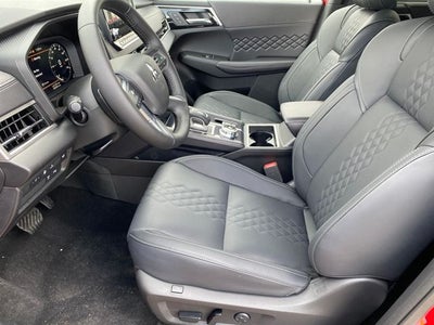 2025 Mitsubishi Outlander PHEV SEL Black Edition