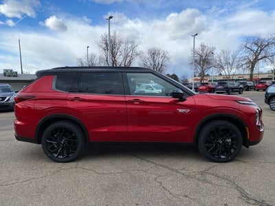 2025 Mitsubishi Outlander PHEV SEL Black Edition