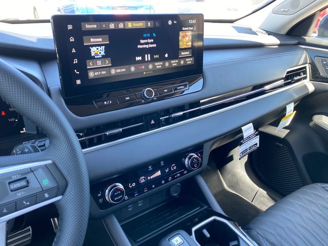 2026 Mitsubishi Outlander PHEV SEL