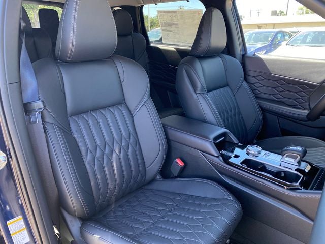 2026 Mitsubishi Outlander PHEV SEL