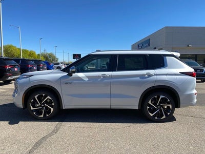 2025 Mitsubishi Outlander PHEV SEL