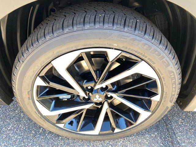 2025 Mitsubishi Outlander PHEV SEL