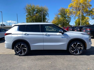 2025 Mitsubishi Outlander PHEV SEL