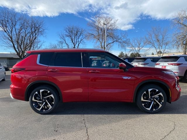 2025 Mitsubishi Outlander PHEV SEL