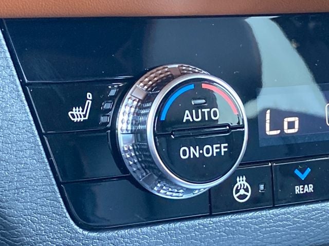 2025 Mitsubishi Outlander PHEV SEL