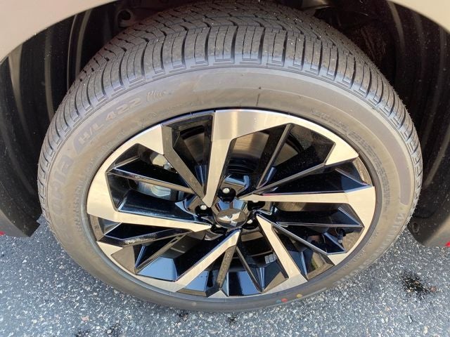 2025 Mitsubishi Outlander PHEV SEL