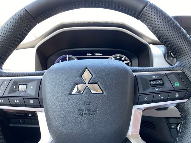 2025 Mitsubishi Outlander PHEV Platinum Edition