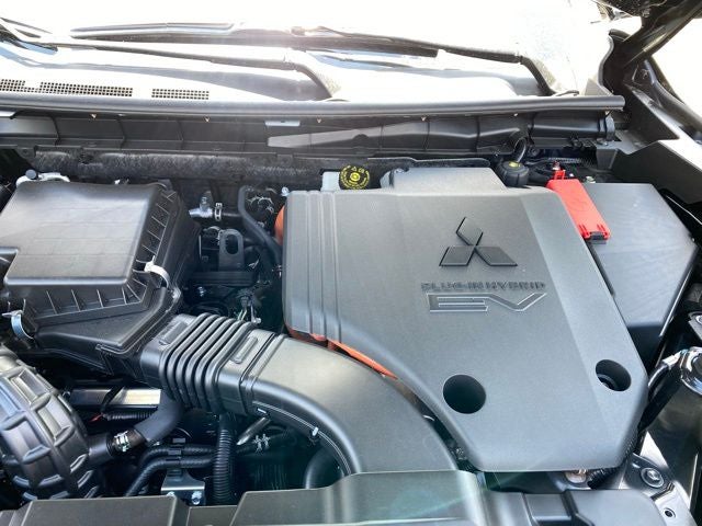 2025 Mitsubishi Outlander PHEV Platinum Edition