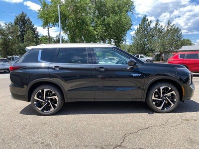 2025 Mitsubishi Outlander PHEV Platinum Edition