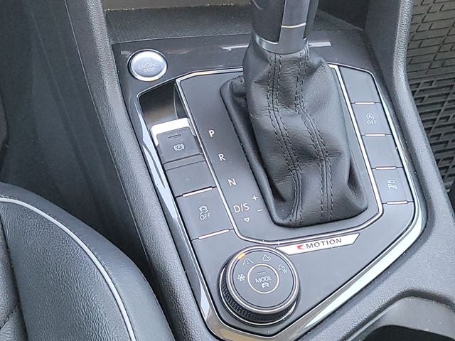 2018 Volkswagen Tiguan 2.0T SEL Premium 4Motion