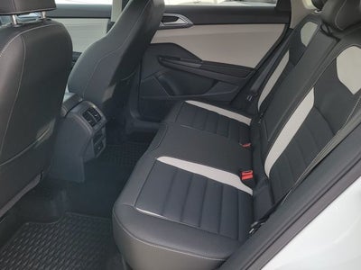 2025 Volkswagen Taos 1.5T SEL