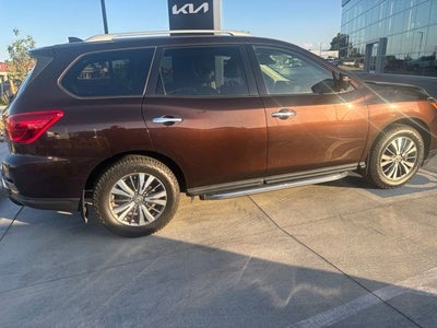 2020 Nissan Pathfinder SL