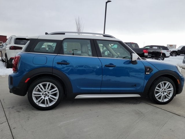 2023 MINI Cooper S Countryman Iconic