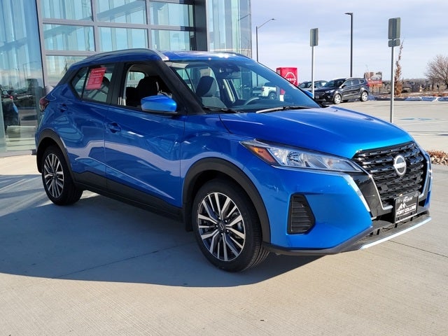2023 Nissan Kicks SV