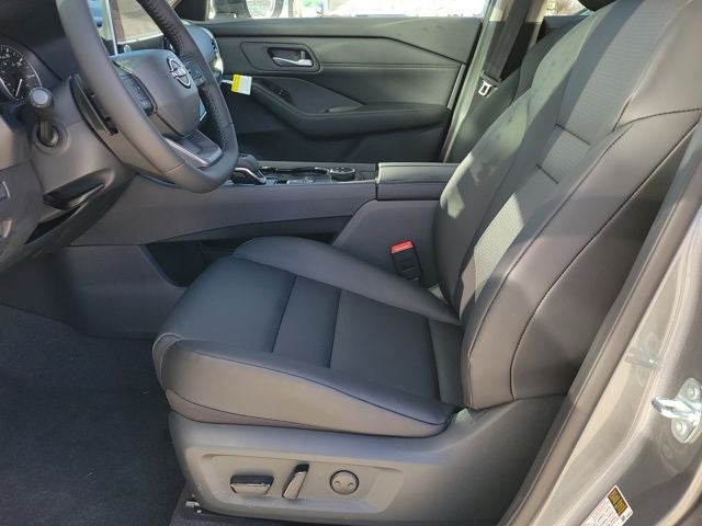 2026 Nissan Rogue Dark Armor Dark Armor