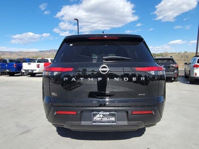 2026 Nissan Pathfinder SV
