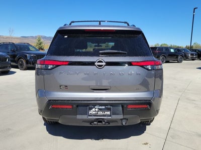2026 Nissan Pathfinder SV