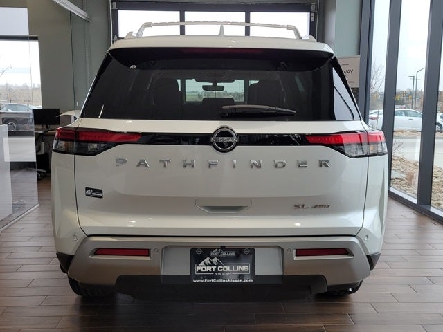 2025 Nissan Pathfinder SL