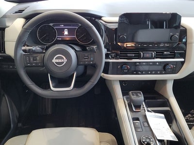 2025 Nissan Pathfinder SL