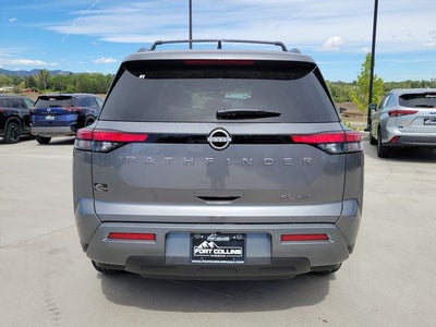 2026 Nissan Pathfinder SL