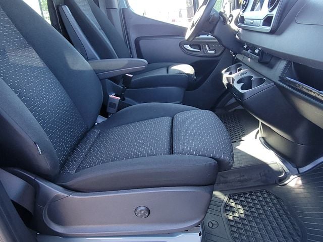 2023 Mercedes-Benz Sprinter 2500 Crew 144 WB